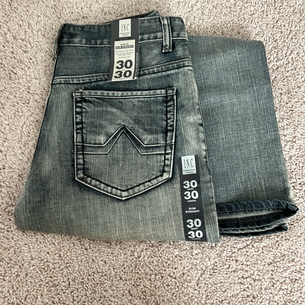 30 30 international concepts jeans. Slim straight